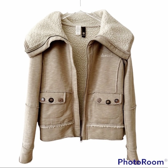 Element Tan Zip Front Jacket with Faux Sherpa Lining and Collar Size Small - Picture 2 of 16